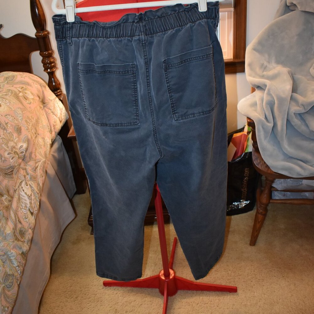pants - Picture 4 of 5
